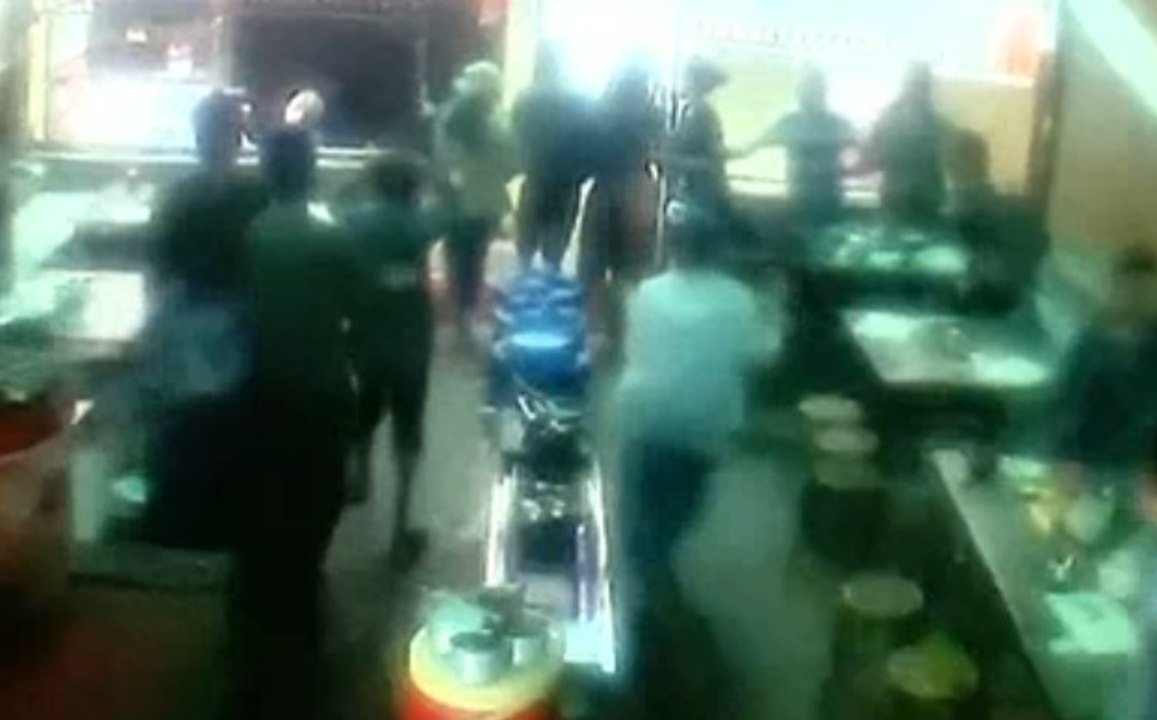 Séisme au Népal :​ les images de vidéosurveillance d’un restaurant chinois