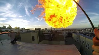 Cuspindo fogo com 24 GoPro’s em câmera lenta