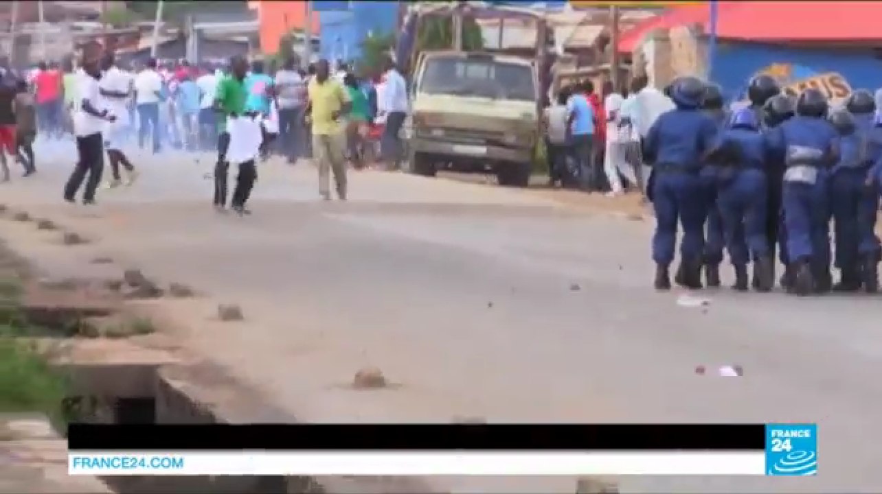 BURUNDI - Violences dans les rues de Bujumbura, la police pourchasse les manifestants