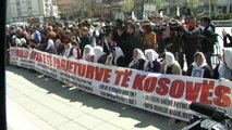 27 Nisan Dünya Kayıp Kişiler Günü Nedeniyle, Kosova Meclisi Avlusunda 1650 Kayıp Kişi Anısına Anıt...