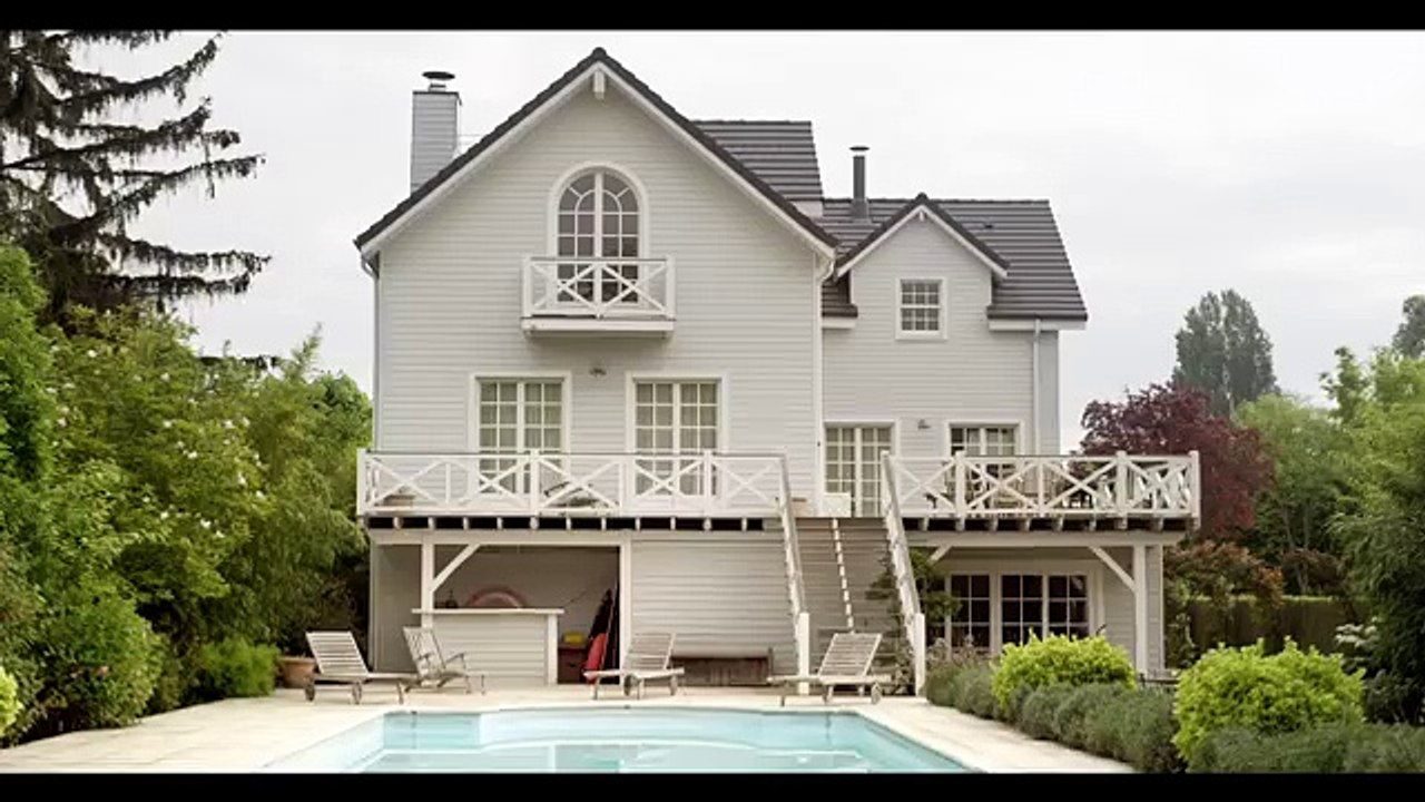 Parrot MiniDrone Jumping Sumo- http://www.sihirlipencere.com/