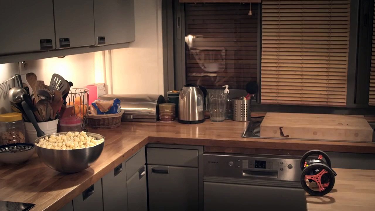 Parrot MiniDrones Jumping Sumo & Rolling Spider - Connected Toys!