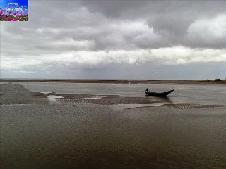 JIBANER NADI TATE DHEU BHENGE PORE   HEMANTA MUKHOPADHYAY