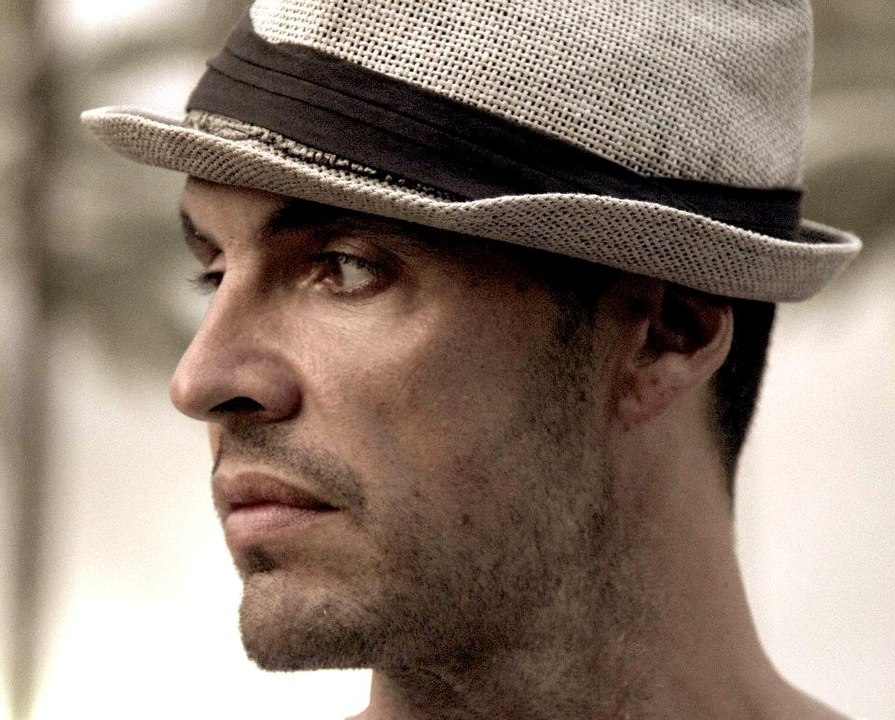 Lone, de Busta Flex aux Anges de la téléréalité