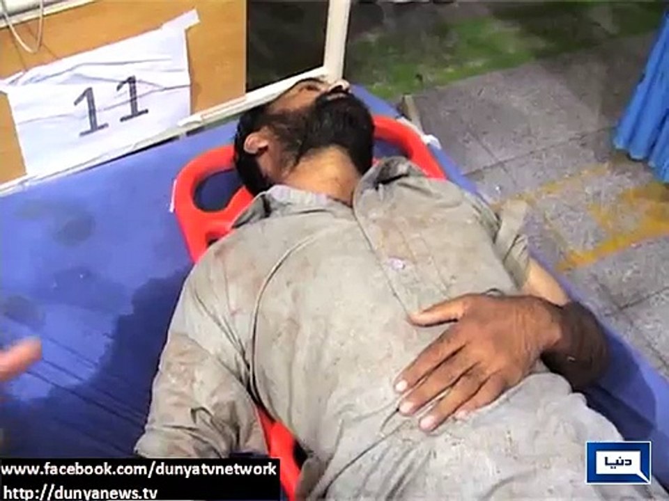 Dunya News - Peshawar: Rainstorm exposes govt institutions