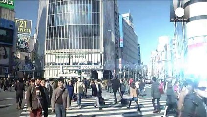 فيتش تخفض تصنيف اليابان الائتماني