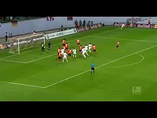 35 Yaşındaki Kaleci Takımını İpten Aldı