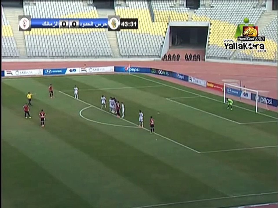 قذيفة مكي على مرمي الشناوي