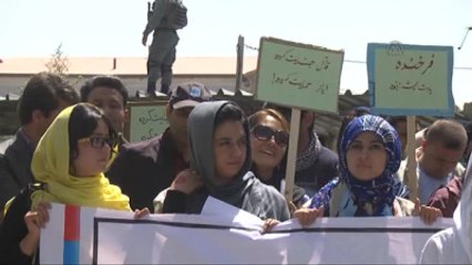 Afganistan'da Bir Kadının Linç Edilmesini Protesto Ettiler