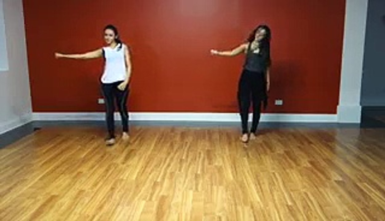 pakistani girls dance at home