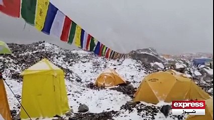 Footage of Mount Everest During Nepal Earthquake