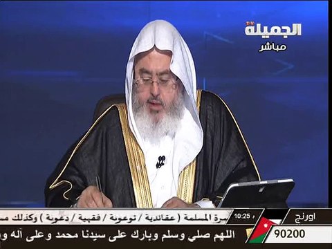 حكم أخذ معلمة القرآن بعض الهدايا من بعض الطالبات - الشيخ محمد صالح المنجد