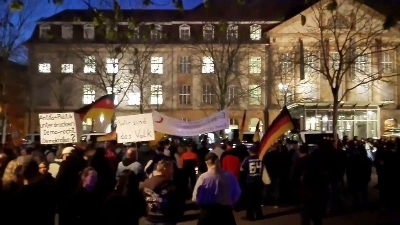 Rede von Beate Wenzel - PEGIDA - KARGIDA am 14.04.2015 in Karlsruhe (720p)