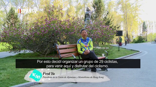 Irán - 1. Las mujeres ninja en Irán 2. Cicloturistas hongkoneses 3. Aspectos de Irán: Plaza y Mezquita de Gany Ali Jan