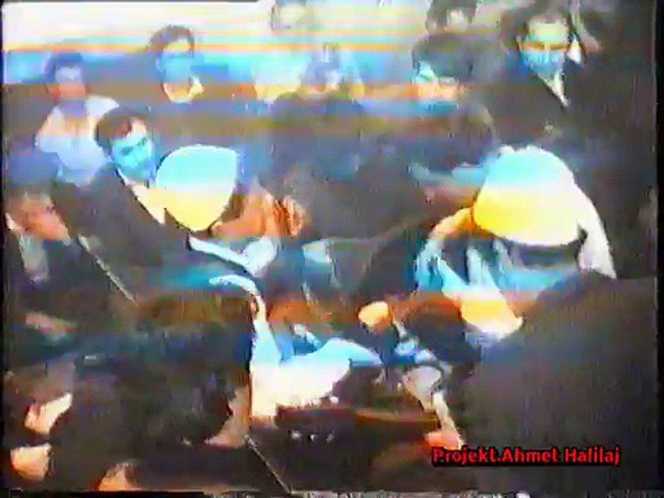 Tbijt e Sefes - Te Hanen kur topi krisi