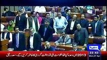 Ihtizaz Ahsan Telling That What Zamarud Khan Do Instead Of PTI Members When Khawaja Asif Bashing PTI Members