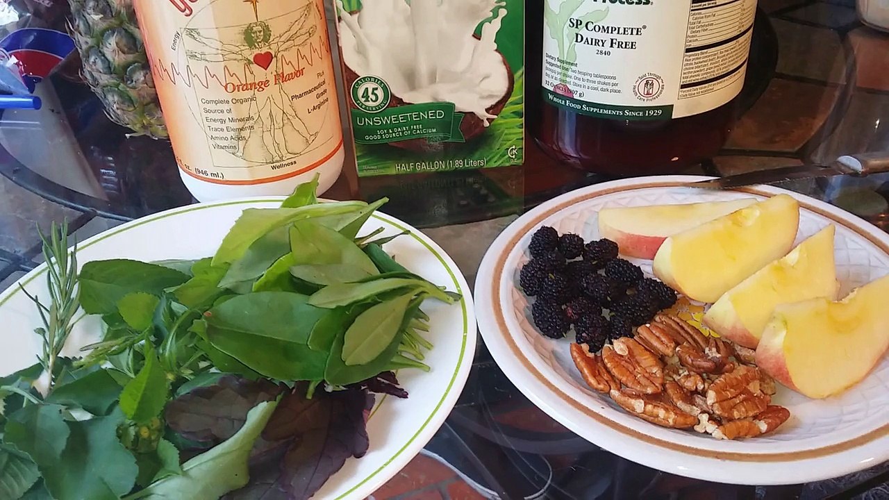 Mulberry Pecan Post Workout Smoothie