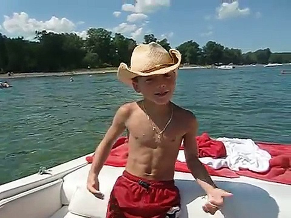 AMAZING 8 YEAR OLD COUNTRY SINGER- FARMERS DAUGHTER