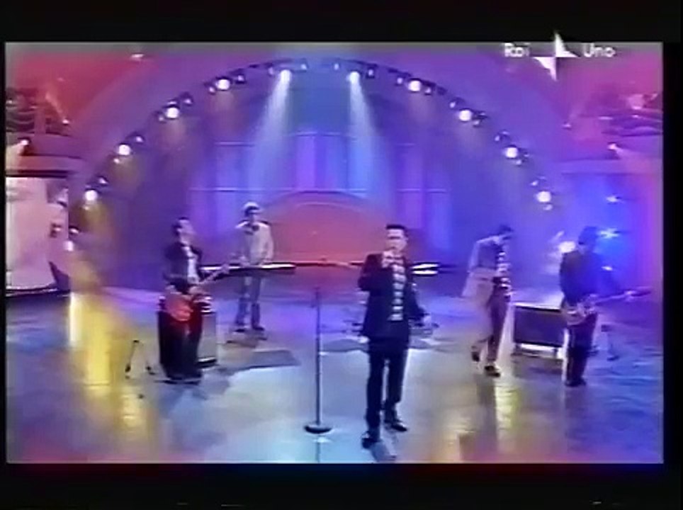 Cousteau - The Last Good Day Of The Year feat.Sean Hughes