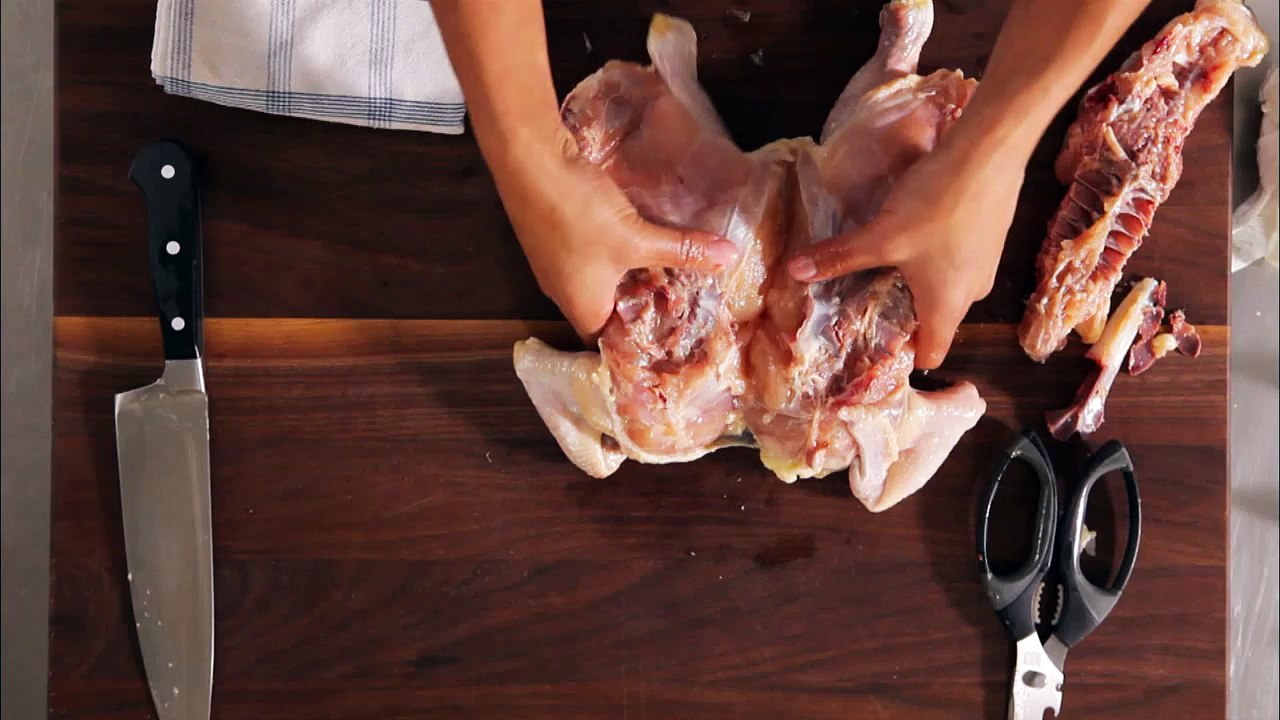 Butterfly a Chicken | Cooking How To | Food Network Asia