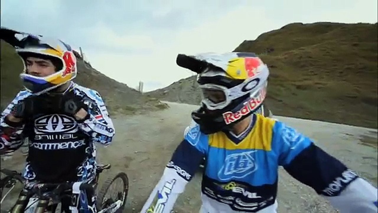 Follow Me - Stevie Smith and Gee Atherton