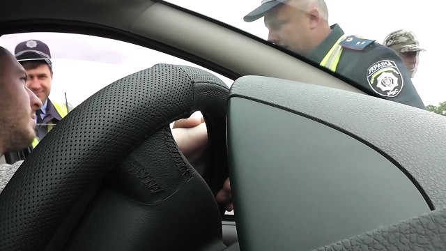 Дпс остановили. Гаи черный список. Гаи черный список. Грязный номер авто. Лейтенант дпс.