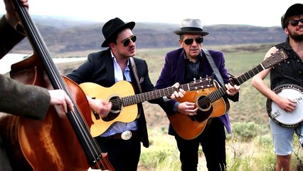 Elvis Costello and Mumford & Sons - The Ghost of Tom Joad & Do Re Mi Medley (Acoustic Cover)