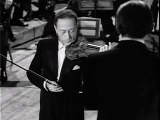 Jascha Heifetz plays Tchaikovsky Violin Concerto: 1st mov.
