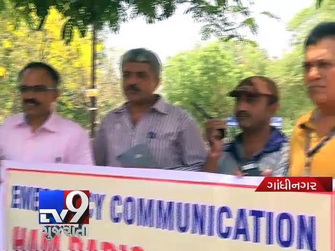 250 Gujaratis return home from quake-hit Nepal - Tv9 Gujarati