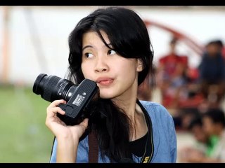 Gaya Rambut Belah Tengah Wanita Cantik 2015