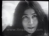John Lennon & Yoko Ono stage a 'bed-in'