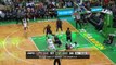 Le joueur des Cavaliers J.R. Smith frappe Jae Crowder de Celtics et se fait sortir du terrain