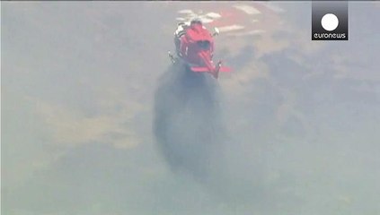 LA firefighters battle to safe luxury homes from wildfires