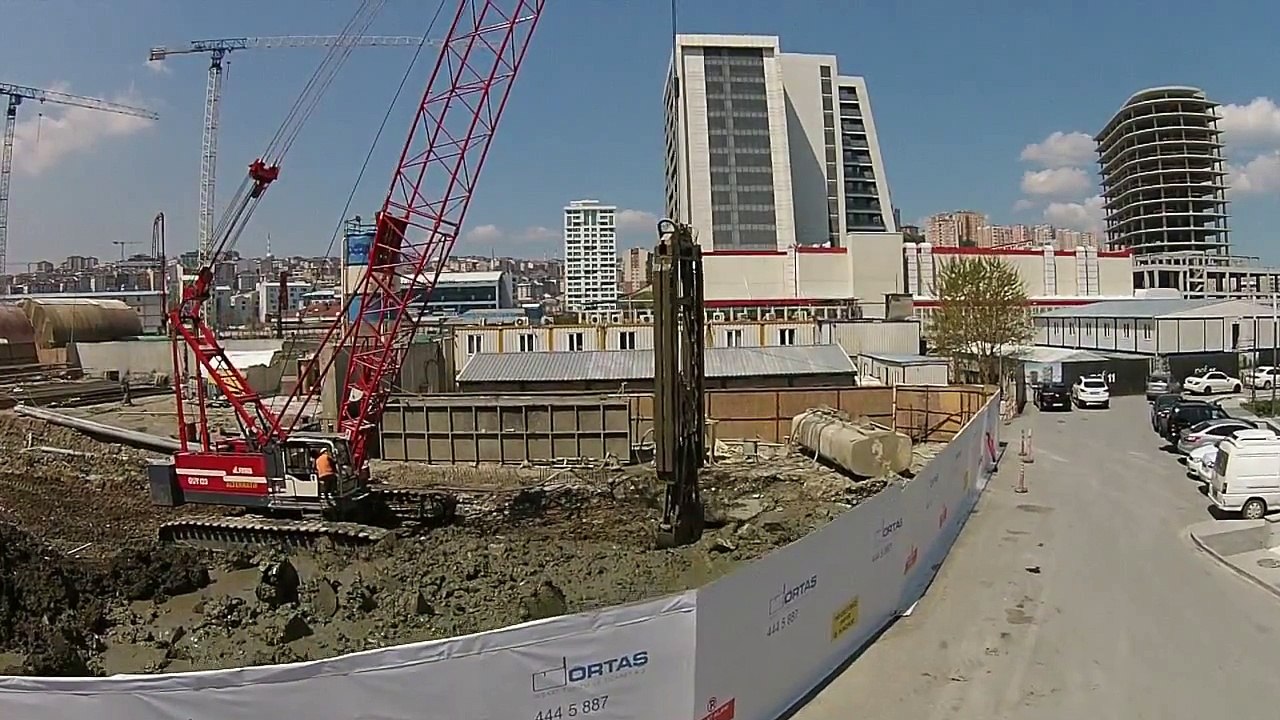 Erke Group, Fuwa Crane Diafram Wall application, Alternatif Zemin, İstanbul, www.erkegroup.com
