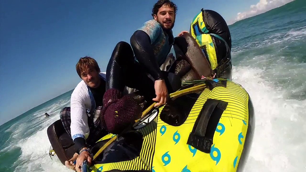 Surfer sur un canape