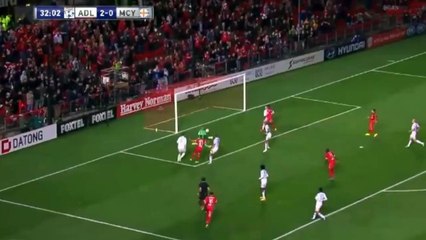 L'énorme but en Solo de Tarek Elrich,  digne de Lionel Messie