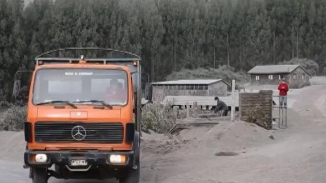 Chile "no escatimará esfuerzos" en apoyo a damnificados por erupción de Calbuco