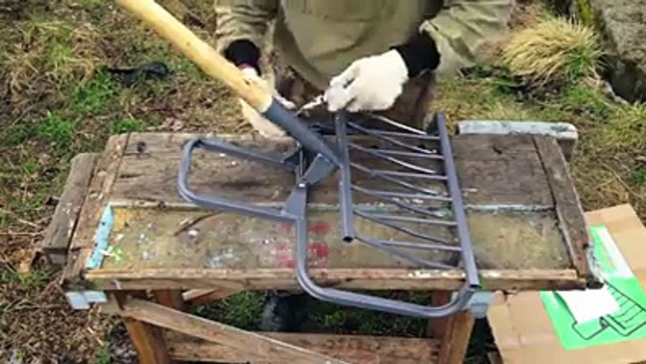 Experienced gardening ripper Mole - a cool tool!