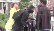 Baltimore : Elle corrige son fils qui participait aux émeutes