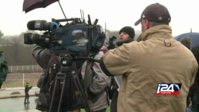 Le GIGN et le Raid encerclent l'entreprise où sont retranchés les frères Kaouchi