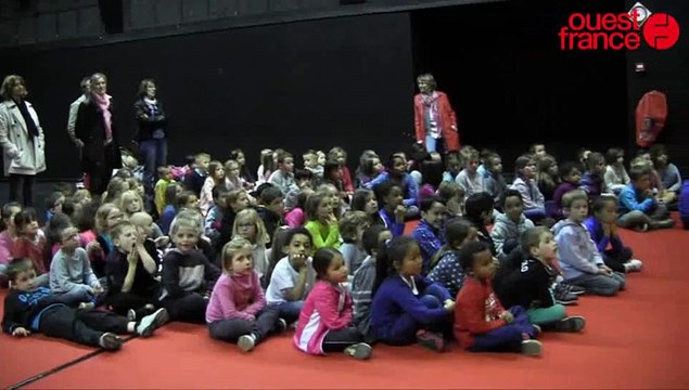 400 écoliers répètent avec Olifan au Normandy à Saint-Lô