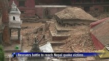 Rescuers battle to reach Nepal quake victims