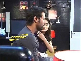 Kumkum Bhagya Abhi Aya Tanu Ke Kareeb 28th April 2015