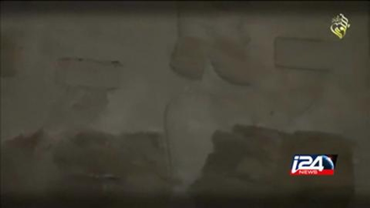 Islamic State destroys Mosul statues