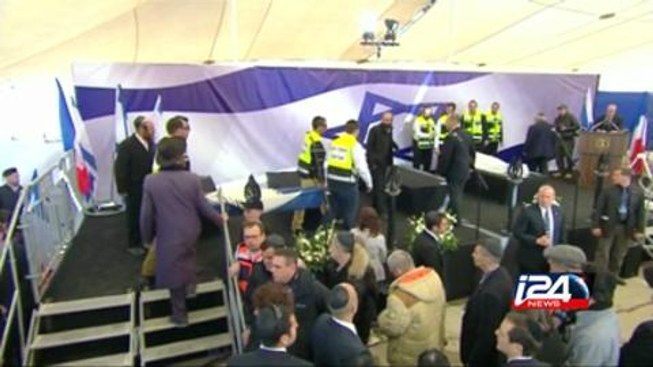 Bodies of slain Jews arrive at Jerusalem funeral