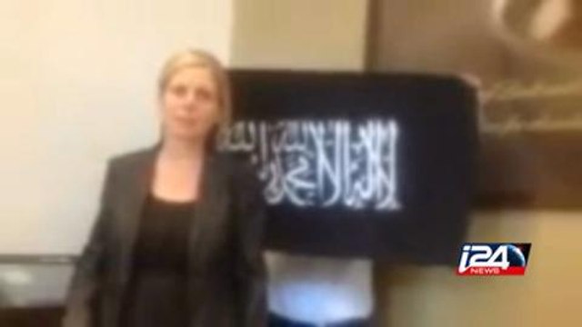 Hostages held inside Sydney cafe; gunman claims four bombs, demands IS flag