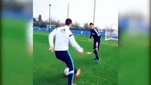 Eden Hazard humilie un freestyler avec de skills incroyables