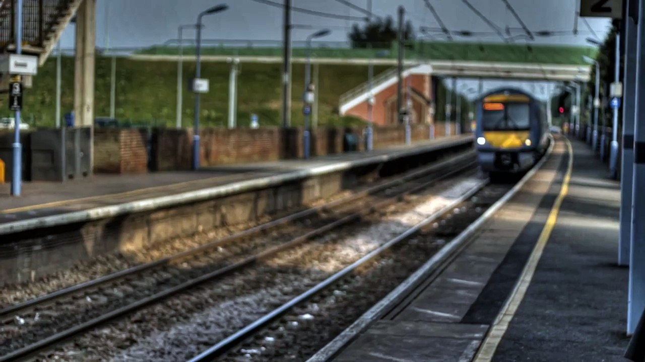 HDR Video from Single Video