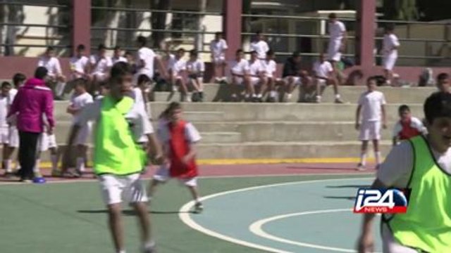 لاجئون فلسطينيون يستفيدون من خبرات ريال مدريد في تعليم كرة القدم