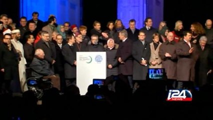 مسلمو الغرب مستنكرين الاعتداءت الإرهابية في فرنسا: ليس لها علاقة بالإسلام